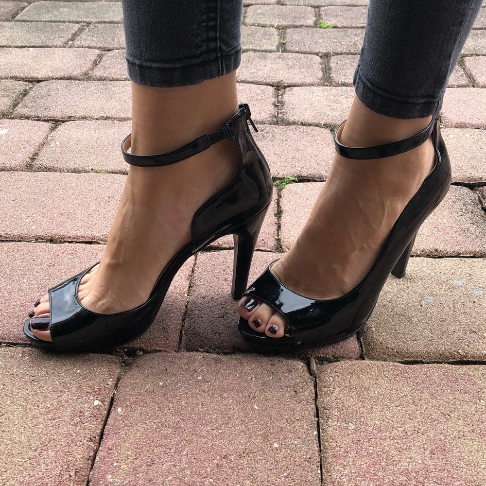 Nine West Black Patent Heels